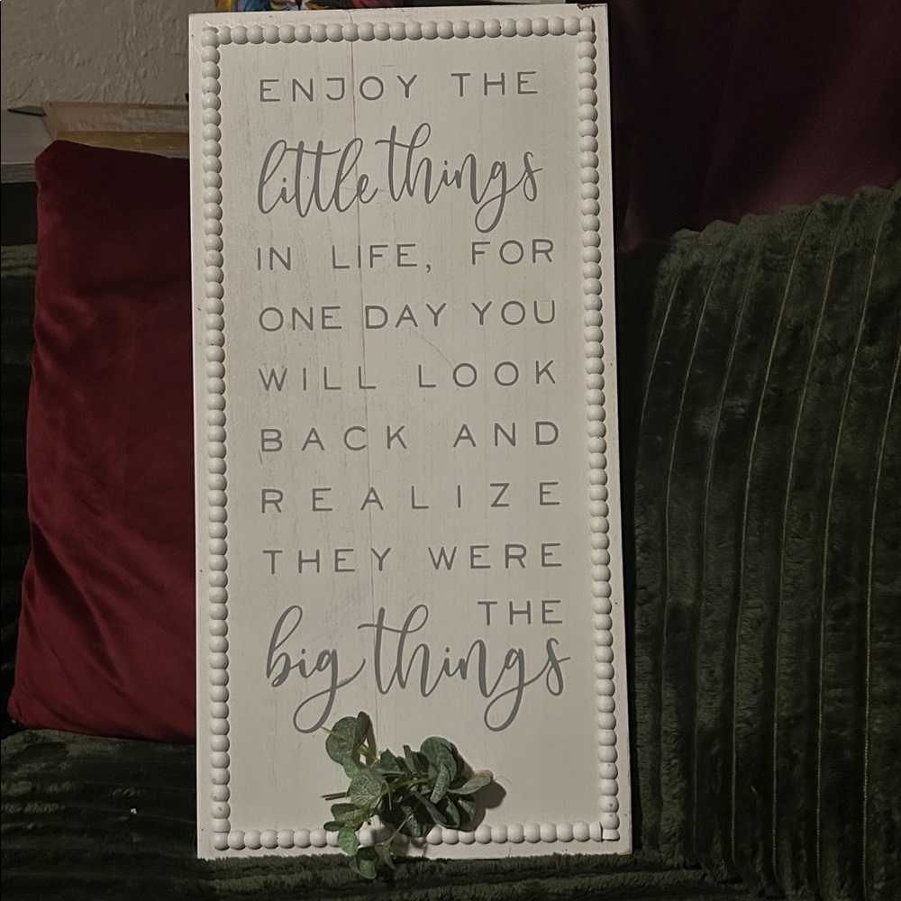 White "Enjoy the Little Things" Decorative Wall Sign